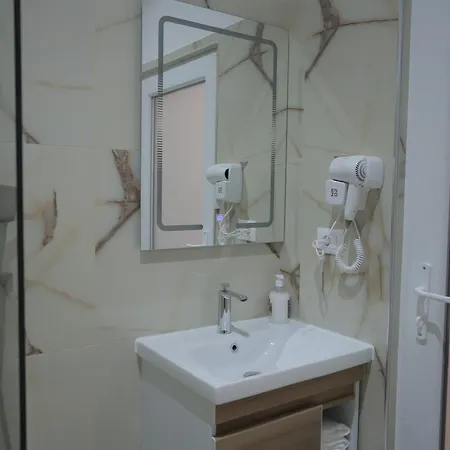 Shatri Hotel Vranisht (Kukes)